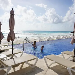  Apartment Bright And Breezy 1 Bedroom Next To Clubs